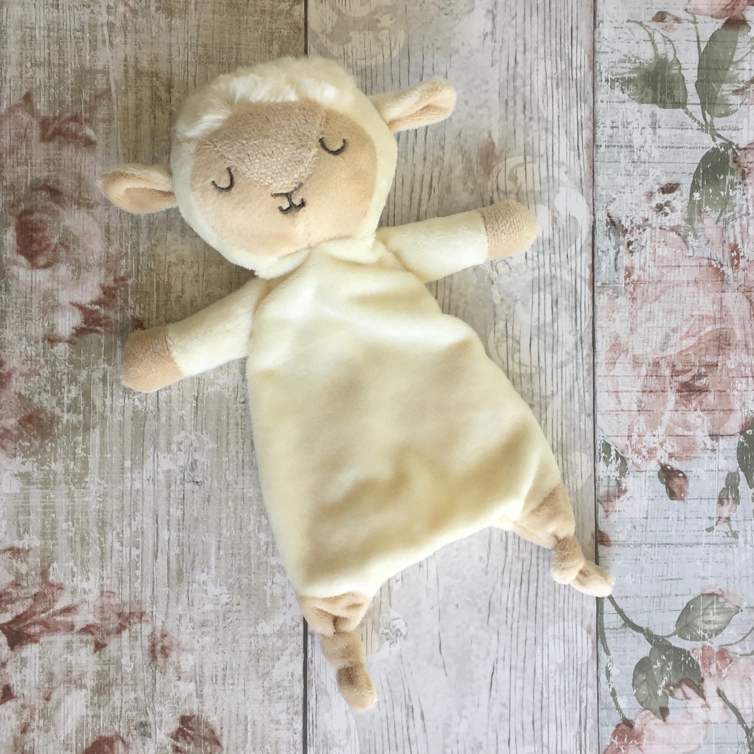 Baa-Baa Plush Lamb Comforter