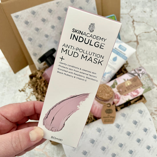 Anti-pollution Mud Mask with raspberry, blackberry and mulberry